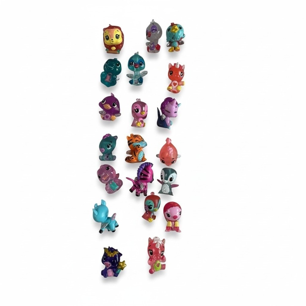 Spin Master Hatchimals Colleggtibles Mixed Lot of 20 Glitter Wings Figures